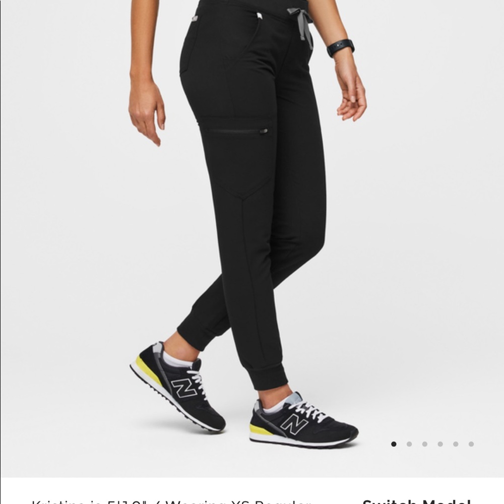 FIGS- Black Zamora Jogger Scrub Pants (tall)